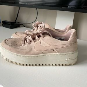 Nike Air Force 1 Sage Low